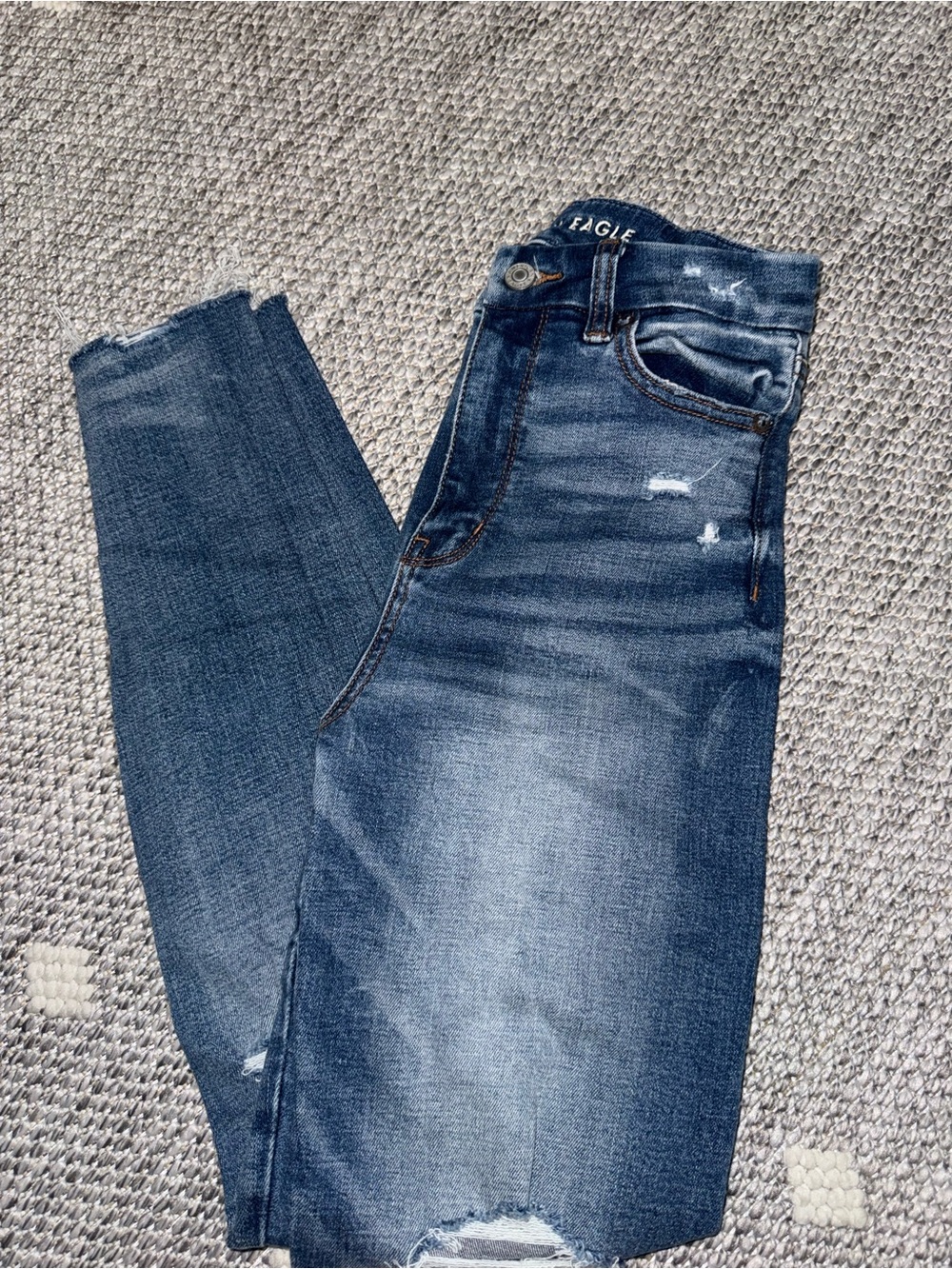 American Eagle Outfitters Women's Medium Blue Ripped Skinny Jeans